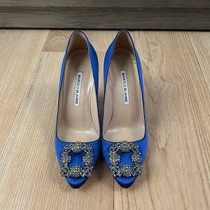 Manolo Blahnik Hangisi